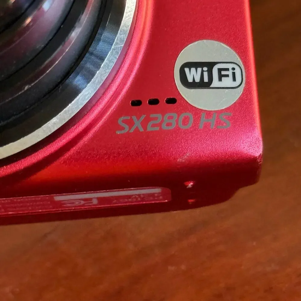 CANON POWERSHOT SX280 HS WI-FI Camera 20x Zoom RED 32GB SD CHARGER